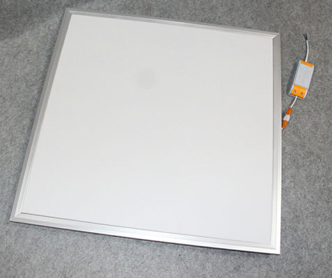 陽極酸化されたアルミニウムIP40 36W 3000KはパネルDownlightを導いた