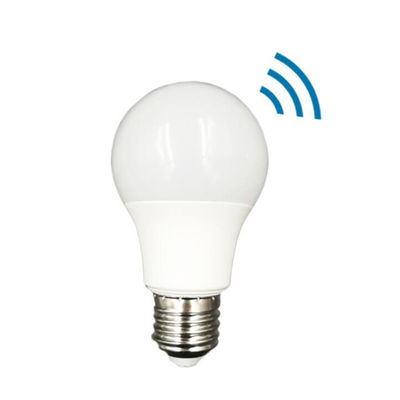 5W家の通路のための軽いセンサーが付いている省エネLEDのモーションセンサーの球根