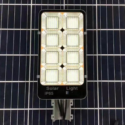 2ハイウェーのためのアルミニウム ハウジングが付いている太陽街灯の高い発電500Wすべて